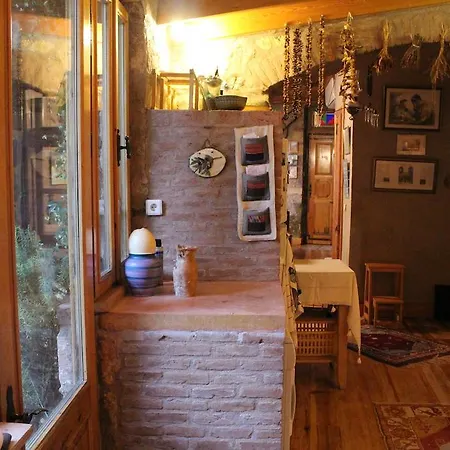Stone House With Garden In Cunda/ayvalik Сasa de vacaciones *