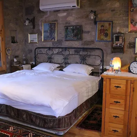 Tatil Evi Stone House With Garden In Cunda/ayvalik Ayvalı